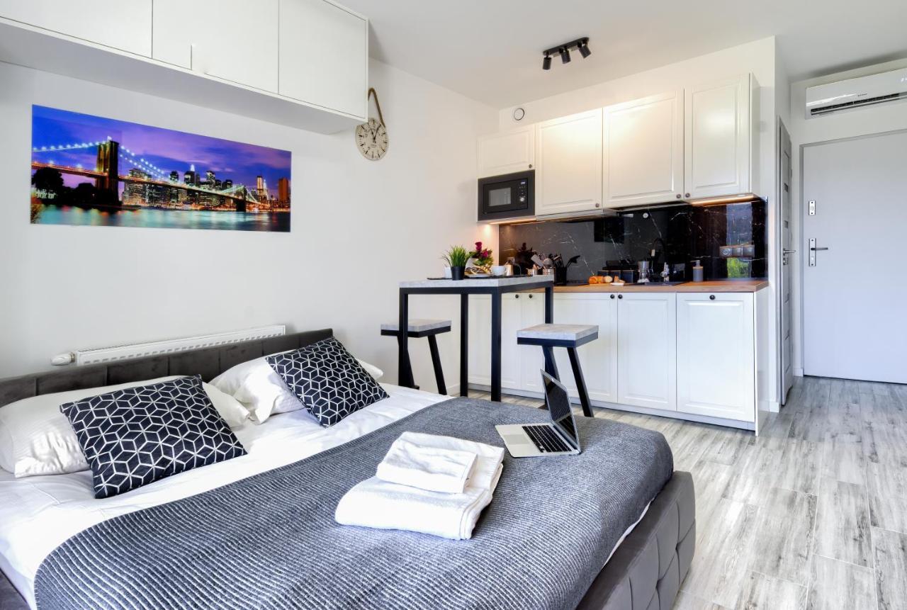 Mayad Residence Варшава Экстерьер фото